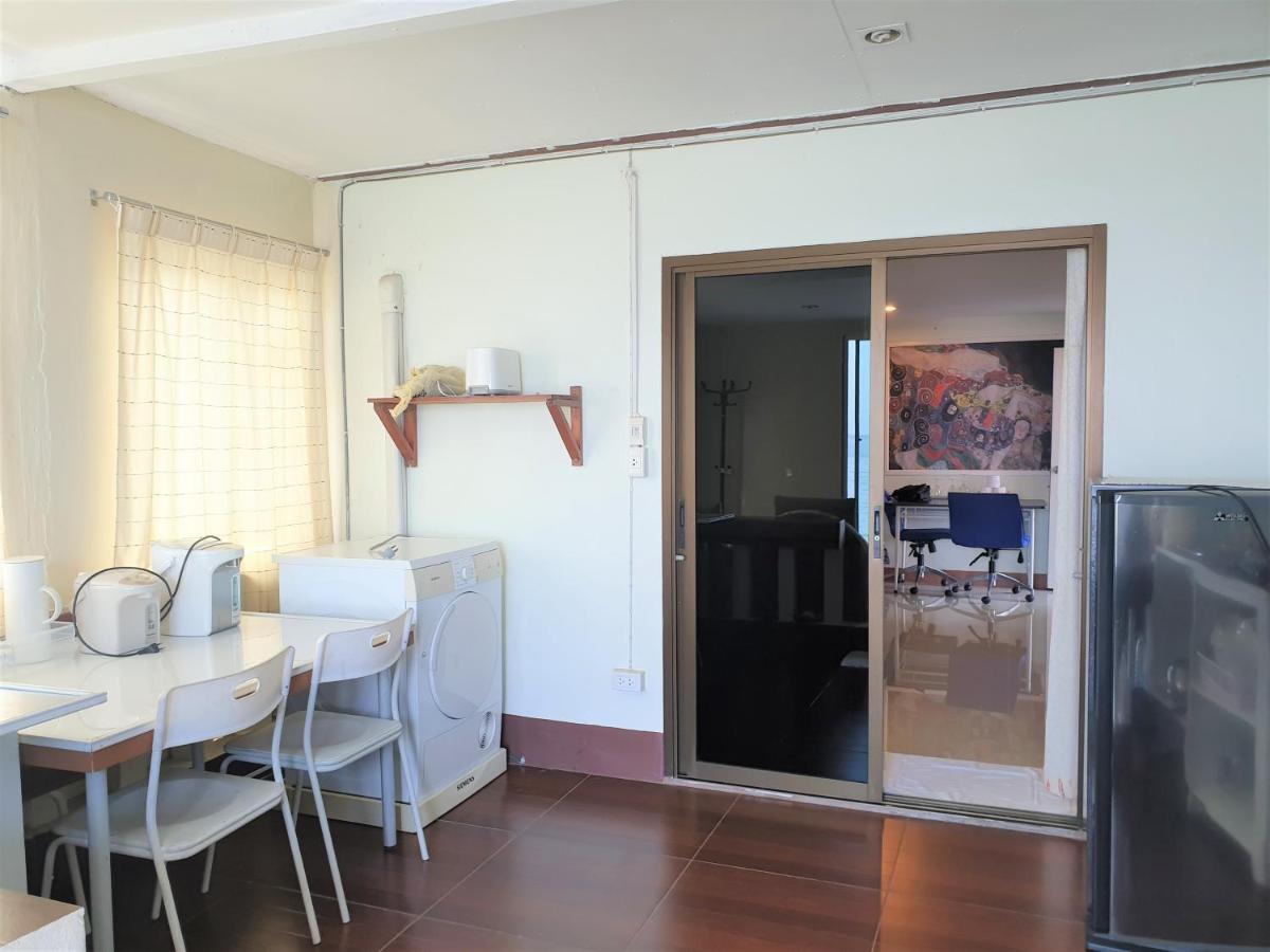 Samchai Hotel Si Racha Exteriör bild
